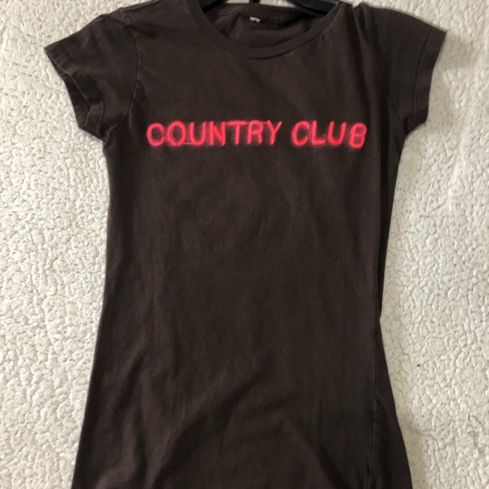 brown short sleeve band tshirt